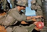 Standbild Nui Ba den Berg Assault Vietnam, 1970, aus Sekunde 51 historischem Filmmaterial Videoclip 65675021006