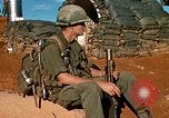Standbild Nui Ba den Berg Assault Vietnam, 1970, aus Sekunde 58 historischem Filmmaterial Videoclip 65675021006