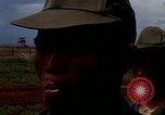Immagine di La quarta divisione di fanteria indottrinamento Il Vietnam, 1967, secondo 30 filmato di repertorio 65675021016