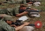 Immagine di La quarta divisione di fanteria indottrinamento Il Vietnam, 1967, secondo 58 filmato di repertorio 65675021016