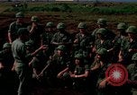 Standbild 4 Infanterie Division Indoktrination Camp Enari Vietnam, 1967, aus Sekunde 3 historischem Filmmaterial Videoclip 65675021018