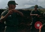 Standbild 4 Infanterie Division Indoktrination Camp Enari Vietnam, 1967, aus Sekunde 21 historischem Filmmaterial Videoclip 65675021018