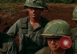 Standbild 4 Infanterie Division Indoktrination Camp Enari Vietnam, 1967, aus Sekunde 55 historischem Filmmaterial Videoclip 65675021018