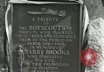 Image Harry Brooks Memorial Tablet Detroit Michigan USA, 1928, de la seconde 50 séquences d'archives historiques vidéo 65675021021