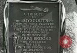 Image Harry Brooks Memorial Tablet Detroit Michigan USA, 1928, de la seconde 52 séquences d'archives historiques vidéo 65675021021
