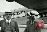 Image Passagers dans un avion trimotorisé Ford Cleveland Ohio USA, 1927, de la seconde 7 séquences d'archives historiques vidéo 65675021022