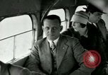 Image Passagers dans un avion trimotorisé Ford Cleveland Ohio USA, 1927, de la seconde 17 séquences d'archives historiques vidéo 65675021022