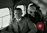 Image Passagers dans un avion trimotorisé Ford Cleveland Ohio USA, 1927, de la seconde 23 séquences d'archives historiques vidéo 65675021022