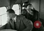 Image Passagers dans un avion trimotorisé Ford Cleveland Ohio USA, 1927, de la seconde 46 séquences d'archives historiques vidéo 65675021022
