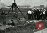 Standbild Wasser Tunnelbau United States USA, 1929, aus Sekunde 23 historischem Filmmaterial Videoclip 65675021028