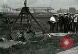 Standbild Wasser Tunnelbau United States USA, 1929, aus Sekunde 25 historischem Filmmaterial Videoclip 65675021028