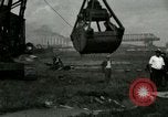 Standbild Wasser Tunnelbau United States USA, 1929, aus Sekunde 32 historischem Filmmaterial Videoclip 65675021028