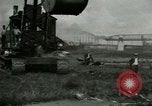Standbild Wasser Tunnelbau United States USA, 1929, aus Sekunde 34 historischem Filmmaterial Videoclip 65675021028