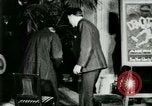 Immagine di Signor Henry Ford e Lord Northcliffe Detroit Michigan USA, 1917, secondo 19 filmato di repertorio 65675021031