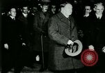 Immagine di Signor Henry Ford e Lord Northcliffe Detroit Michigan USA, 1917, secondo 51 filmato di repertorio 65675021031