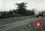 Standbild frühen Modell des Traktors United States USA, 1917, aus Sekunde 3 historischem Filmmaterial Videoclip 65675021032