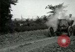 Standbild frühen Modell des Traktors United States USA, 1917, aus Sekunde 12 historischem Filmmaterial Videoclip 65675021032