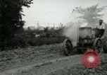 Standbild frühen Modell des Traktors United States USA, 1917, aus Sekunde 13 historischem Filmmaterial Videoclip 65675021032