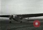 Standbild Ford Tri Motor und Balloon race Detroit Michigan USA, 1926, aus Sekunde 13 historischem Filmmaterial Videoclip 65675021036