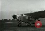 Standbild Ford Tri Motor und Balloon race Detroit Michigan USA, 1926, aus Sekunde 16 historischem Filmmaterial Videoclip 65675021036