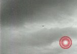 Standbild Ford Tri Motor und Balloon race Detroit Michigan USA, 1926, aus Sekunde 40 historischem Filmmaterial Videoclip 65675021036