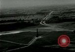 Standbild Ford Tri Motor und Balloon race Detroit Michigan USA, 1926, aus Sekunde 42 historischem Filmmaterial Videoclip 65675021036