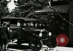 Immagine di Ford Touring Car United States USA, 1922, secondo 18 filmato di repertorio 65675021038