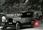Immagine di La Ford Modello T automobili United States USA, 1926, secondo 4 filmato di repertorio 65675021040