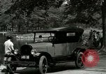 Immagine di La Ford Modello T automobili United States USA, 1926, secondo 5 filmato di repertorio 65675021040