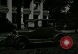 Immagine di La Ford Modello T automobili United States USA, 1926, secondo 31 filmato di repertorio 65675021040
