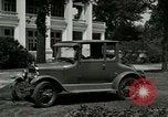 Immagine di La Ford Modello T automobili United States USA, 1926, secondo 42 filmato di repertorio 65675021040