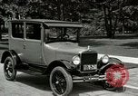 Immagine di La Ford Modello T automobili United States USA, 1926, secondo 47 filmato di repertorio 65675021040