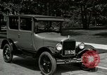 Immagine di La Ford Modello T automobili United States USA, 1926, secondo 52 filmato di repertorio 65675021040