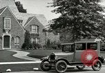 Immagine di La Ford Modello T automobili United States USA, 1926, secondo 56 filmato di repertorio 65675021040