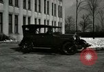 Immagine di Automobili Ford di 1920s United States USA, 1927, secondo 16 filmato di repertorio 65675021053