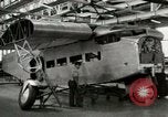 Immagine di Ford tutto il metallo Tri di produzione del motore United States USA, 1926, secondo 15 filmato di repertorio 65675021056