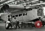 Immagine di Ford tutto il metallo Tri di produzione del motore United States USA, 1926, secondo 18 filmato di repertorio 65675021056