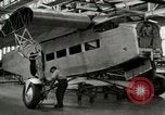 Immagine di Ford tutto il metallo Tri di produzione del motore United States USA, 1926, secondo 22 filmato di repertorio 65675021056