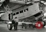 Immagine di Ford tutto il metallo Tri di produzione del motore United States USA, 1926, secondo 26 filmato di repertorio 65675021056
