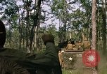 Immagine di Undicesimo Armored reggimento di cavalleria Cambogia, 1970, secondo 39 filmato di repertorio 65675021058