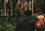 Immagine di Undicesimo Armored reggimento di cavalleria Cambogia, 1970, secondo 58 filmato di repertorio 65675021058