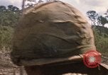 Standbild 11 gepanzerte Kavallerie Kambodscha, 1970, aus Sekunde 24 historischem Filmmaterial Videoclip 65675021059