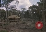 Standbild 11 gepanzerte Kavallerie Kambodscha, 1970, aus Sekunde 28 historischem Filmmaterial Videoclip 65675021059