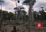 Standbild 11 gepanzerte Kavallerie Kambodscha, 1970, aus Sekunde 36 historischem Filmmaterial Videoclip 65675021059