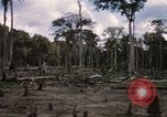 Standbild 11 gepanzerte Kavallerie Kambodscha, 1970, aus Sekunde 37 historischem Filmmaterial Videoclip 65675021059