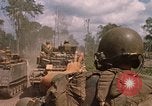 Standbild 11 gepanzerte Kavallerie Kambodscha, 1970, aus Sekunde 54 historischem Filmmaterial Videoclip 65675021059