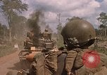 Standbild 11 gepanzerte Kavallerie Kambodscha, 1970, aus Sekunde 57 historischem Filmmaterial Videoclip 65675021059