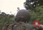 Standbild 11 gepanzerte Kavallerie Kambodscha, 1970, aus Sekunde 14 historischem Filmmaterial Videoclip 65675021060