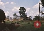 Standbild 11 gepanzerte Kavallerie Kambodscha, 1970, aus Sekunde 26 historischem Filmmaterial Videoclip 65675021060