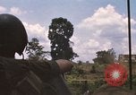 Standbild 11 gepanzerte Kavallerie Kambodscha, 1970, aus Sekunde 33 historischem Filmmaterial Videoclip 65675021060